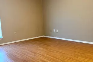811 Lexington Rd, Elgin, TX 78621 - Photo 11