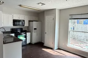 8201 Riverstone Dr, Austin, TX 78724 - Photo 9