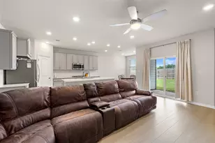 142 Prairie Falls Drive, Hutto, TX 78634 - Photo 9