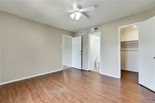 311 E 31st St, Austin, TX 78705 - Photo 9