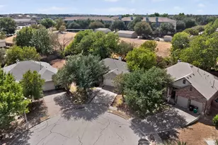 906 Hollow Trail Ct, Round Rock, TX 78664 - Photo 7