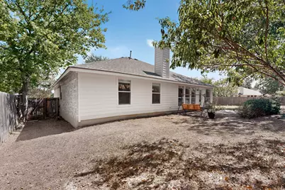 906 Hollow Trail Court, Round Rock, TX 78664 - Photo 33