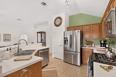 906 Hollow Trail Court, Round Rock, TX 78664 - Photo 15