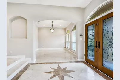 1014 Challenger, Lakeway, TX 78734 - Photo 3