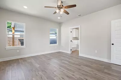 412 Persimmon Street, Bastrop, TX 78602 - Photo 27