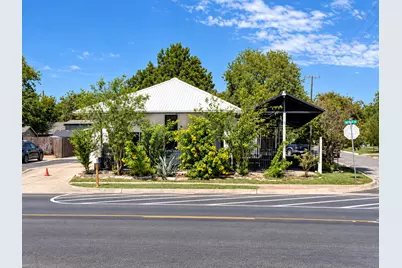 400 W 2nd Street, Taylor, TX 76574 - Photo 3