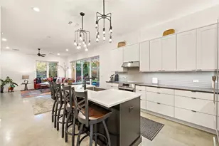 1310 Choquette Dr, Austin, TX 78757 - Photo 3