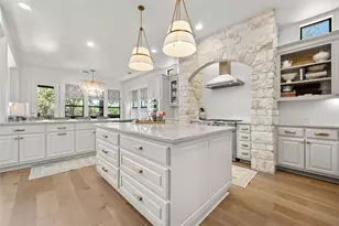 1909 Lakecliff Hills Ln, Austin, TX 78732 - Photo 11