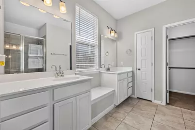 324 E Broade Street, Leander, TX 78641 - Photo 13