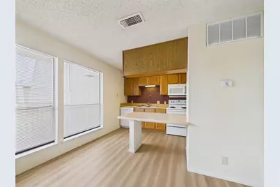 3115 Helms Street #301, Austin, TX 78705 - Photo 3