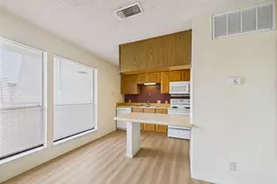 3115 Helms St, Austin, TX 78705 - Photo 3