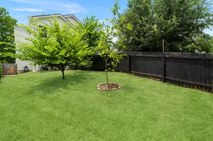1705B Perez St, Austin, TX 78721 - Photo 27