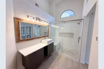 605 Hawthorne Lane, Round Rock, TX 78664 - Photo 11