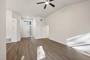 605 Hawthorne Ln, Round Rock, TX 78664 - Photo 11