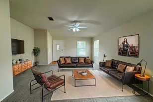 113 Salado Dr, Kyle, TX 78640 - Photo 5