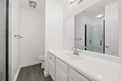 806 W 24th Street #213, Austin, TX 78705 - Photo 15