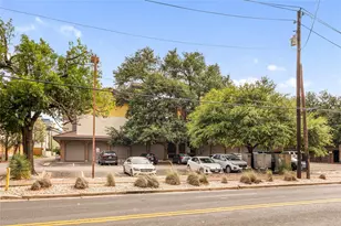 806 W 24th St, Austin, TX 78705 - Photo 23
