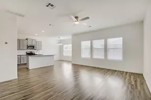 125 Guardian Angel Ct, Jarrell, TX 76537 - Photo 3