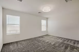 125 Guardian Angel Ct, Jarrell, TX 76537 - Photo 9