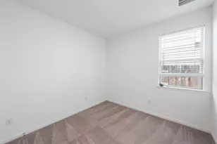 751 Papaya Dr, Buda, TX 78610 - Photo 13