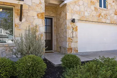 11012 American Mustang Loop, Manor, TX 78653 - Photo 3