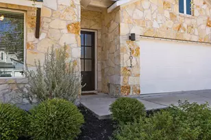 11012 American Mustang Loop, Manor, TX 78653 - Photo 3