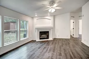 127 Serenity Dr, Bastrop, TX 78602 - Photo 9