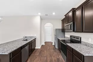 719 Wonderland Trail, New Braunfels, TX 78132 - Photo 7