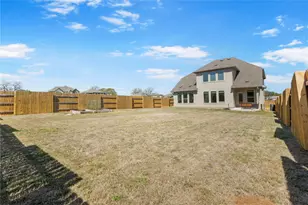 631 Breeze Hollow Ln, Georgetown, TX 78628 - Photo 33