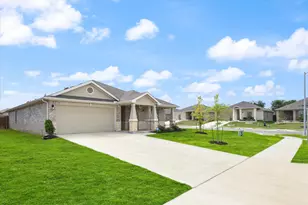 333 Pedernales Ln, Hutto, TX 78634 - Photo 3
