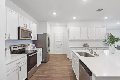 333 Pedernales Lane, Hutto, TX 78634 - Photo 11