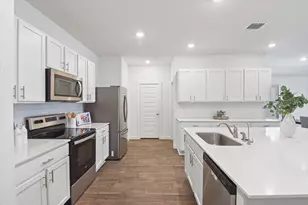 333 Pedernales Ln, Hutto, TX 78634 - Photo 11