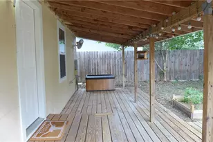 2006 Hamilton Ave, Austin, TX 78702 - Photo 13