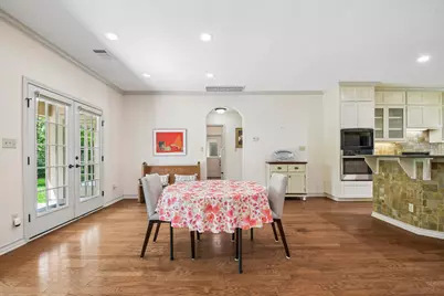 307 W 4th Street, Elgin, TX 78621 - Photo 29