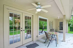 307 W 4th St, Elgin, TX 78621 - Photo 33
