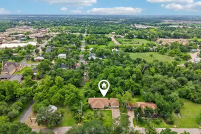 307 W 4th Street, Elgin, TX 78621 - Photo 39