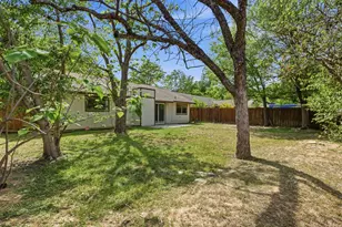 704 Buckingham Pl, Austin, TX 78745 - Photo 17