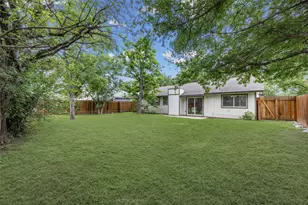 704 Buckingham Pl, Austin, TX 78745 - Photo 27