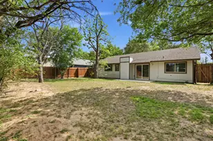 704 Buckingham Pl, Austin, TX 78745 - Photo 19