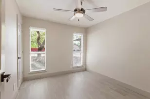 704 Buckingham Pl, Austin, TX 78745 - Photo 21