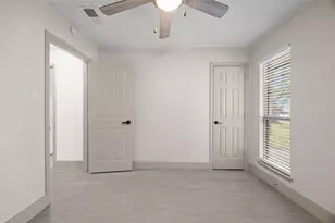 704 Buckingham Pl, Austin, TX 78745 - Photo 23