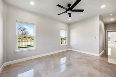 500 Treaty Oak Drive, Georgetown, TX 78628 - Photo 9