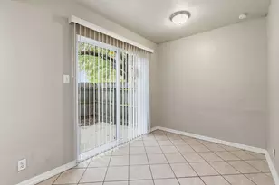 8809 Dawnridge Cir, Austin, TX 78757 - Photo 7