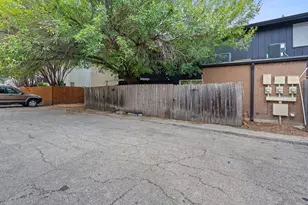 8809 Dawnridge Cir, Austin, TX 78757 - Photo 17