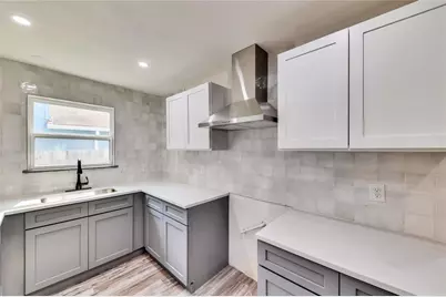 6807 Trendal Lane, Austin, TX 78744 - Photo 11