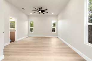 14611 Sandy Side Dr, Austin, TX 78728 - Photo 17