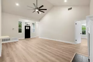 14611 Sandy Side Dr, Austin, TX 78728 - Photo 15