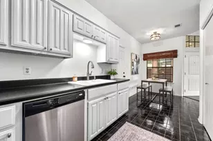 6905 Crosby Cir, Austin, TX 78746 - Photo 13