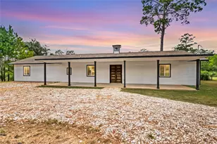 197 S Buckhorn Dr, Bastrop, TX 78602 - Photo 3