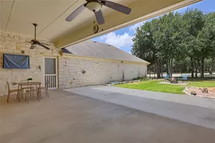 127 Palomino Cove, Jarrell, TX 76537 - Photo 23
